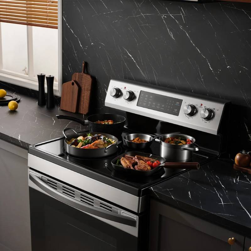 30" Midea 6.3 Cu. Ft. Freestanding Electric Range with 5 Elements and Self-Clean - MER30A15ASTC